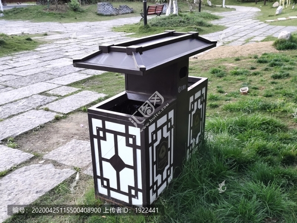 公園仿古垃圾桶