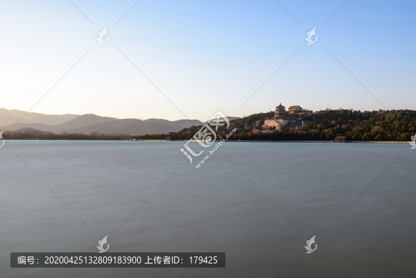 頤和園昆明湖佛香閣藍(lán)天