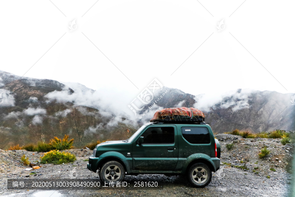 云巔上的車(chē)