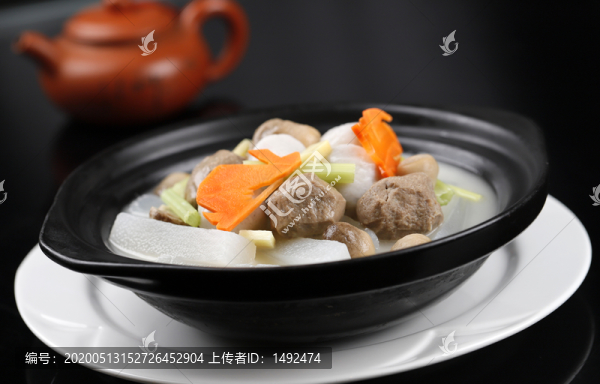 蘿卜煮雙丸