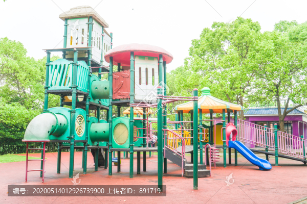 室外游樂場