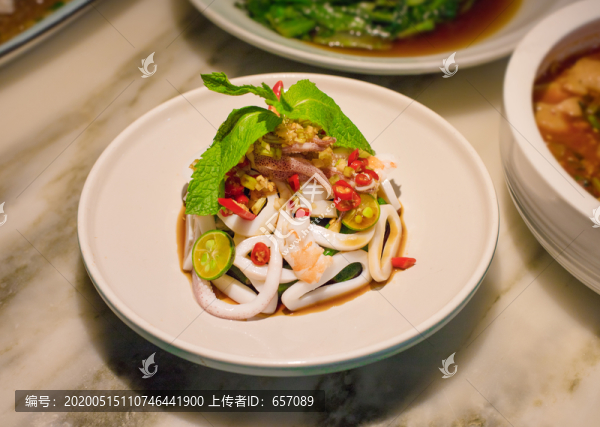 酸辣魷魚