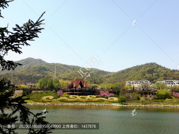 湖光山色美麗的綠植造型