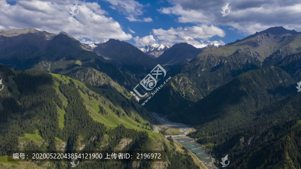 新疆天山風(fēng)光