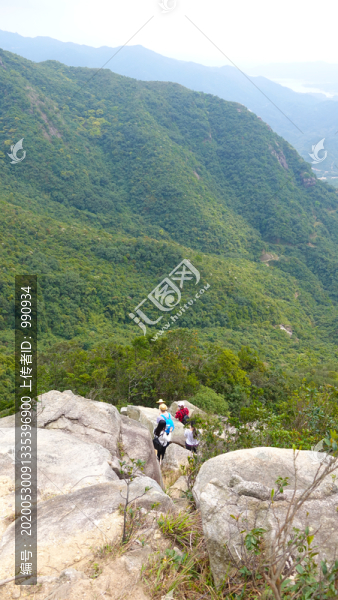 高山