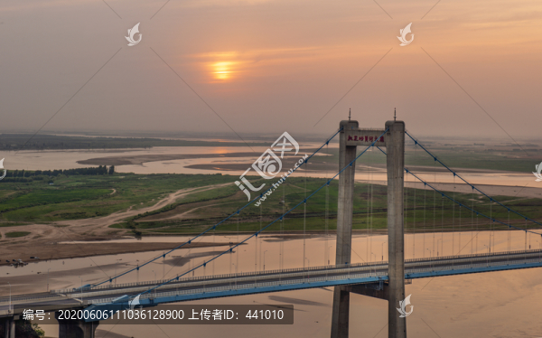 黃河桃花峪大橋