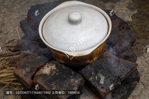 野外煲仔飯