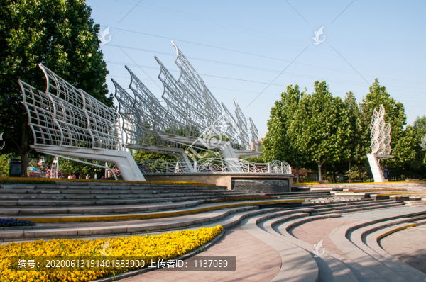 北京慶豐公園帆船雕塑