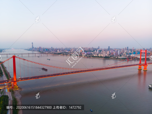 湖北武漢城市航拍傍晚和夜景風(fēng)光