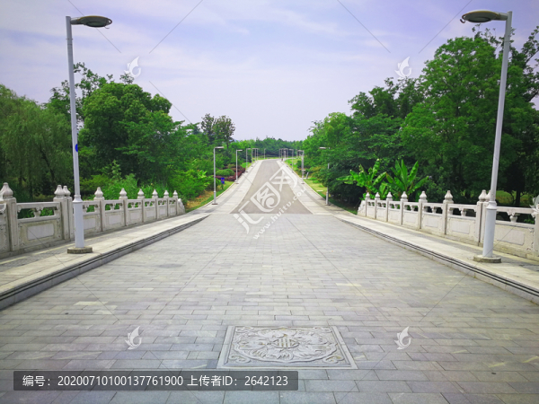 古橋