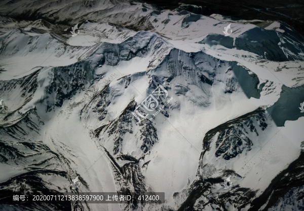 崗什卡雪峰