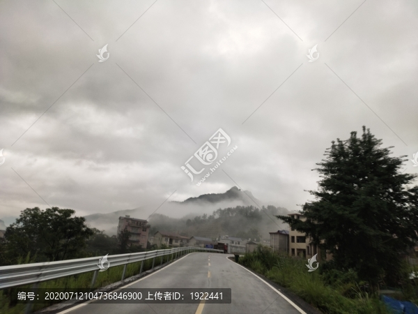 鄉(xiāng)村的早晨