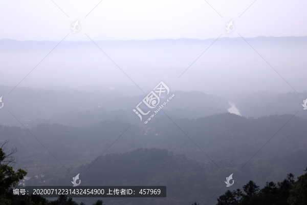 水墨山景