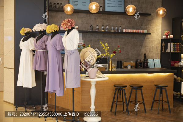 時(shí)尚女裝店