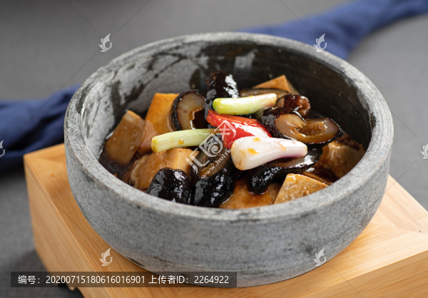 石窩海參豆腐