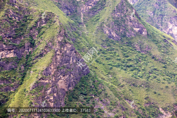 虎跳峽風(fēng)光