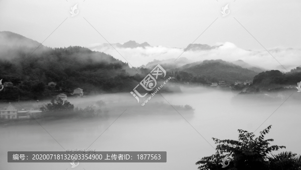 霧鎖大江
