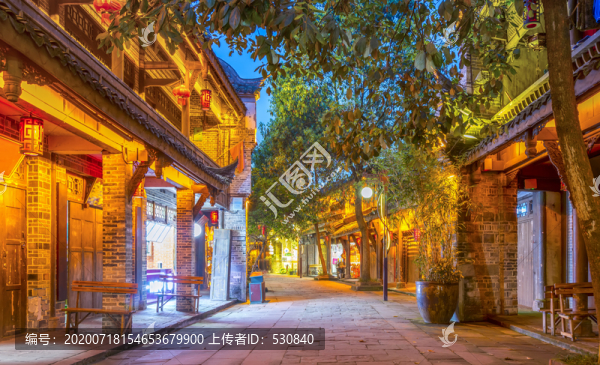 成都老建筑夜景