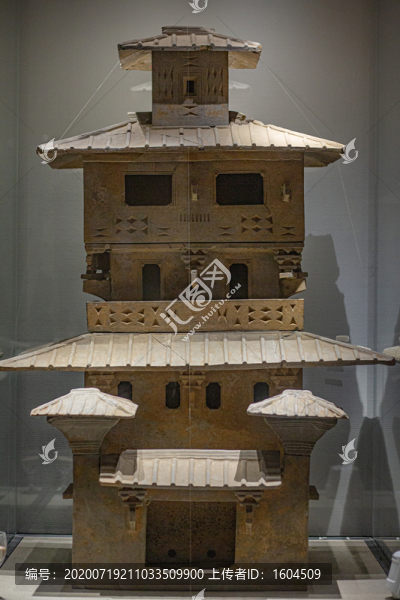 五層刻劃紋灰陶倉樓