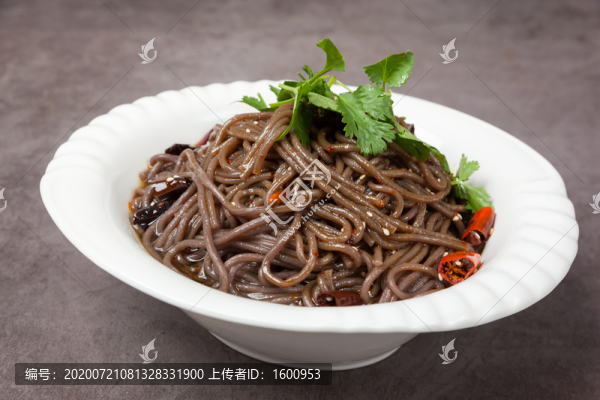 酸辣蕨根粉