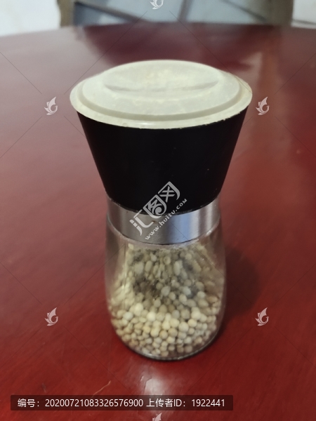 胡椒研磨器
