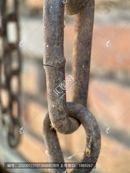 生銹的鎖鏈