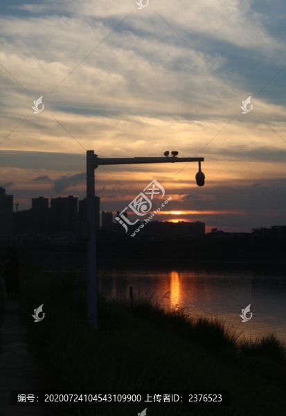 夕陽(yáng)