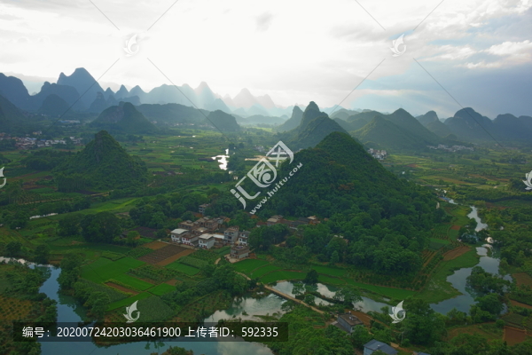 山水