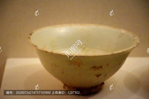 元代青白釉瓷碗