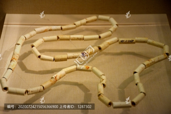 新石器時代玉管串