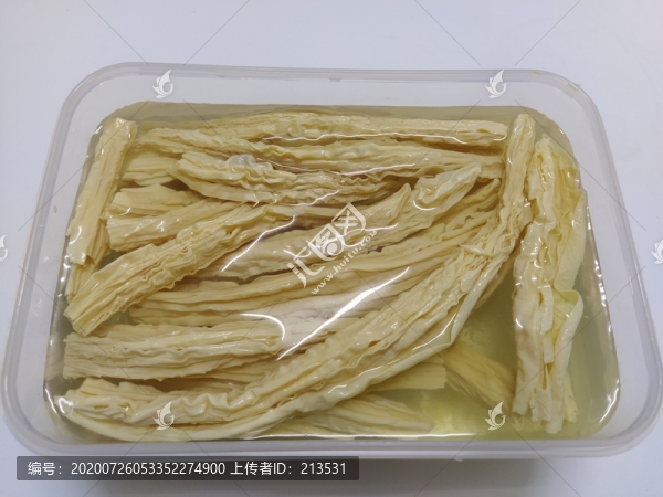 泡發(fā)腐竹