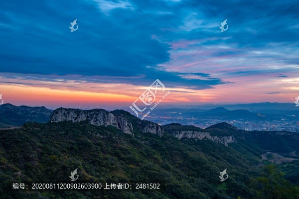 山城朝霞
