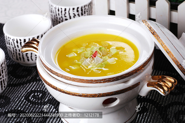 翅湯浸時(shí)蔬