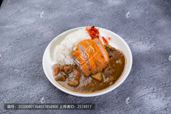 牛肉咖喱豬排飯