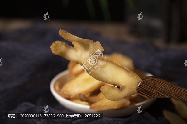 生黃精片