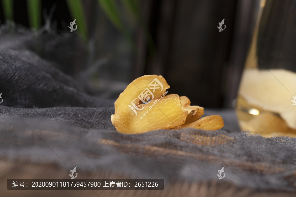 生黃精片