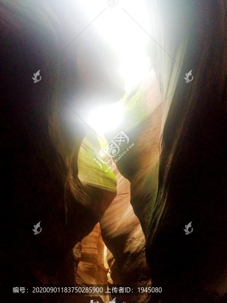 甘泉雨岔大峽谷