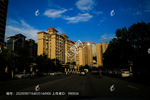 小區(qū)一景