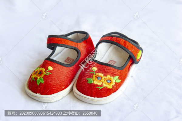 傳統(tǒng)手工布鞋