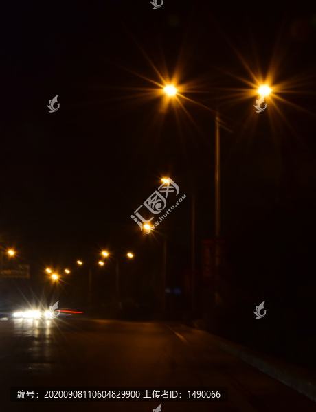 朦朧路燈夜景圖
