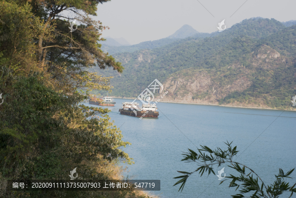 山水船