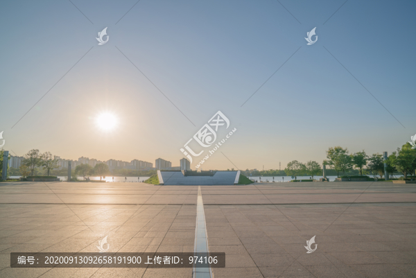 中國(guó)蘇州市民廣場(chǎng)的花崗巖地面