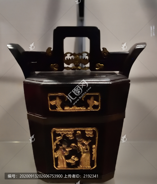 成都博物館民國時期八方刷金木桶