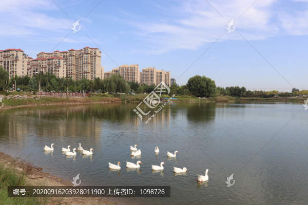 湖畔小區(qū)