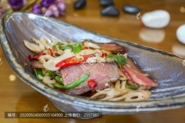 竹筍臘肉