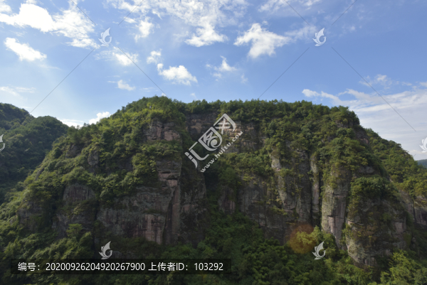 浙江新昌十九峰景區(qū)風光