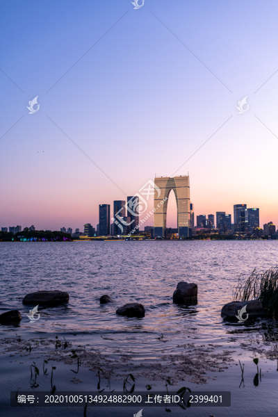 蘇州金雞湖東方之門(mén)