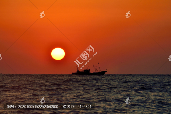 山東威海成山頭海上觀日出