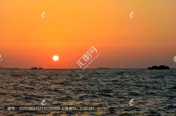 山東威海成山頭海上觀日出