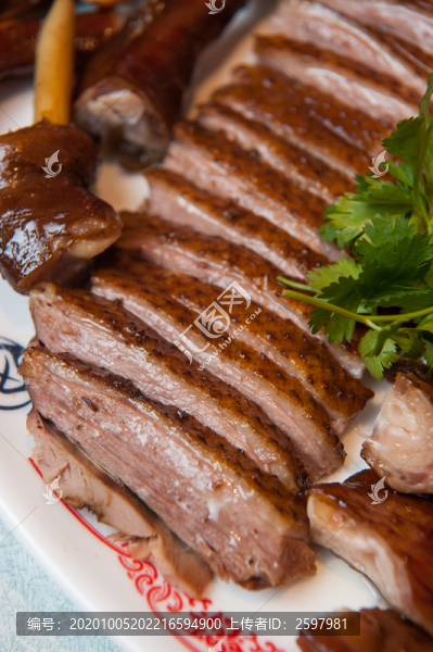 鹵鴨肉